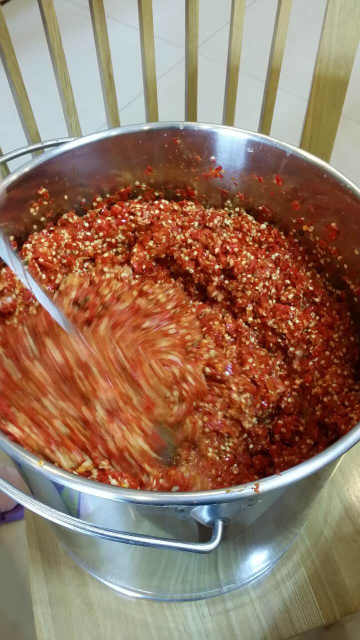酱油腌辣椒做法(酱油腌辣椒的做法大全10斤)